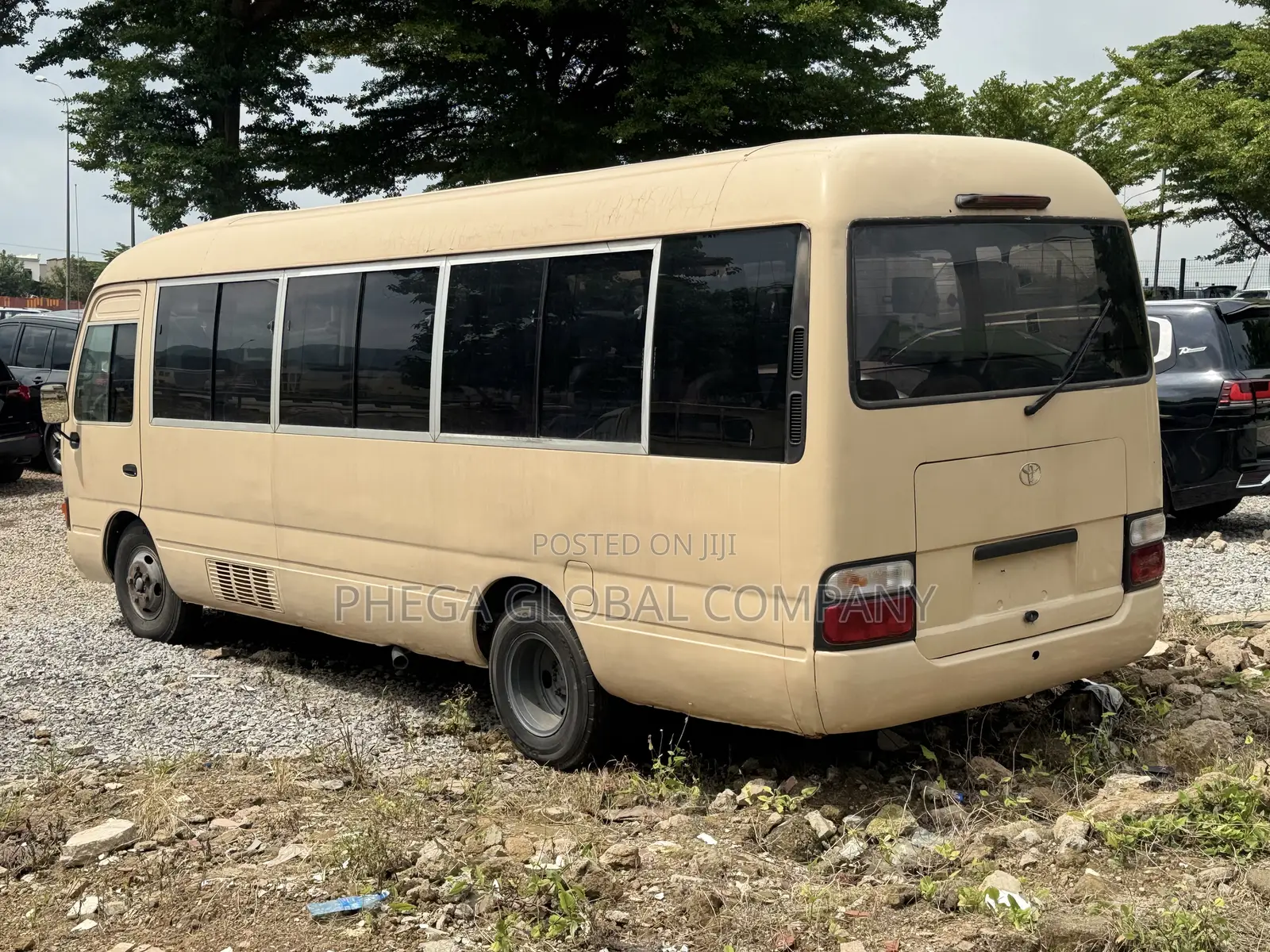 Toyota Coaster 2010 Gold