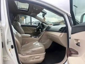 Toyota Venza 2011