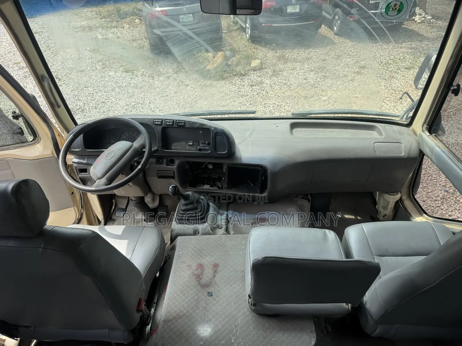 Toyota Coaster 2010 Gold