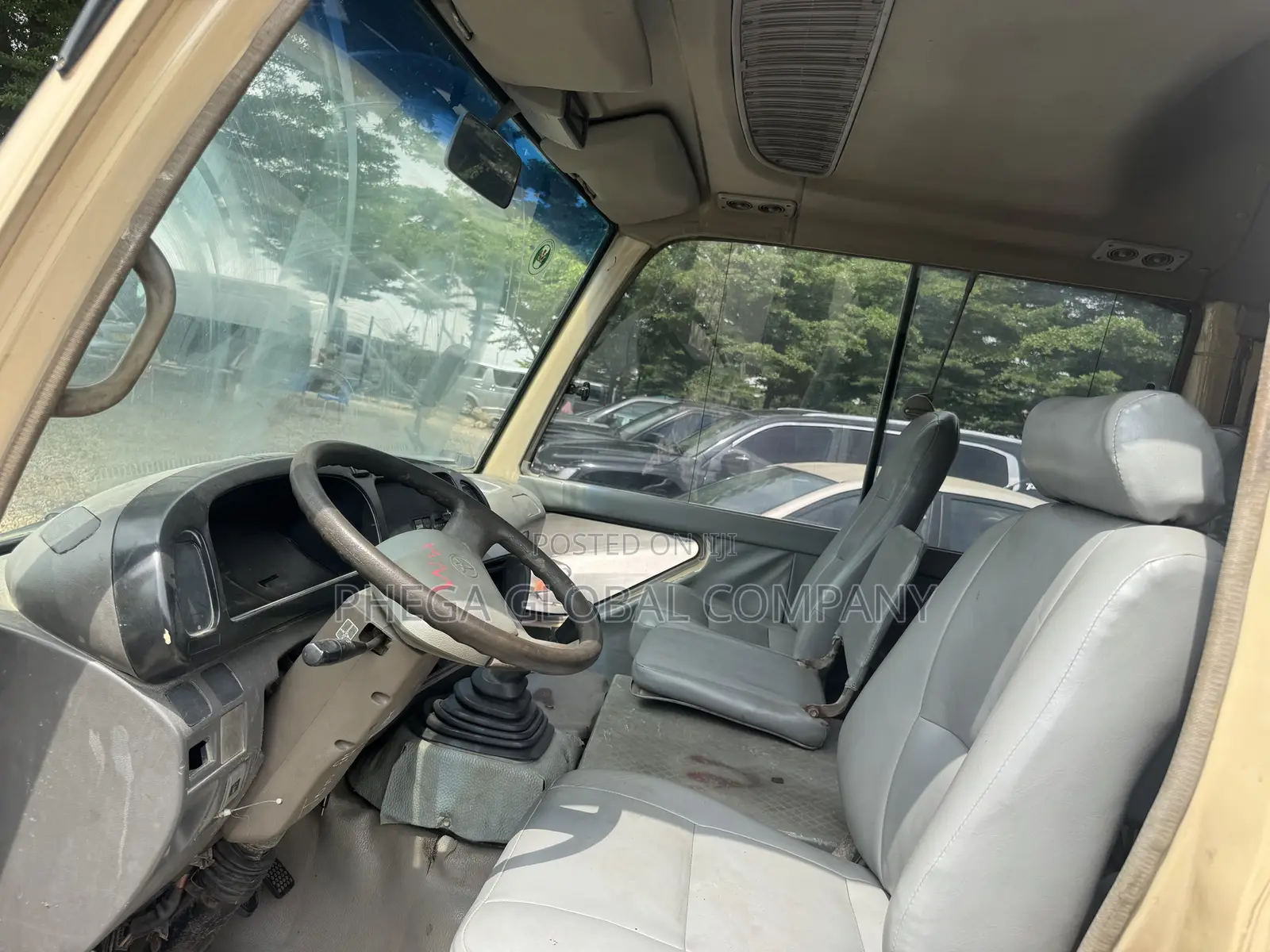 Toyota Coaster 2010 Gold