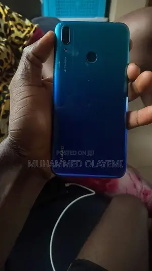 Huawei Y7 32 GB Blue