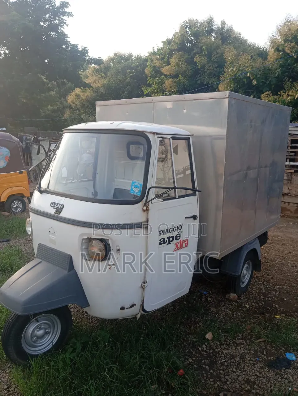 Piaggio 2023 White