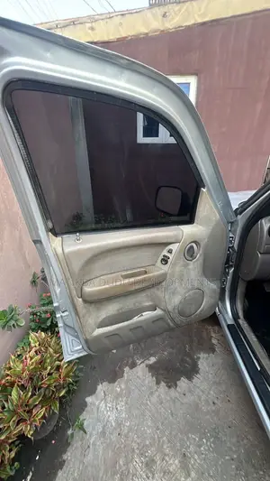 Jeep Liberty 3.7 2003 Gray
