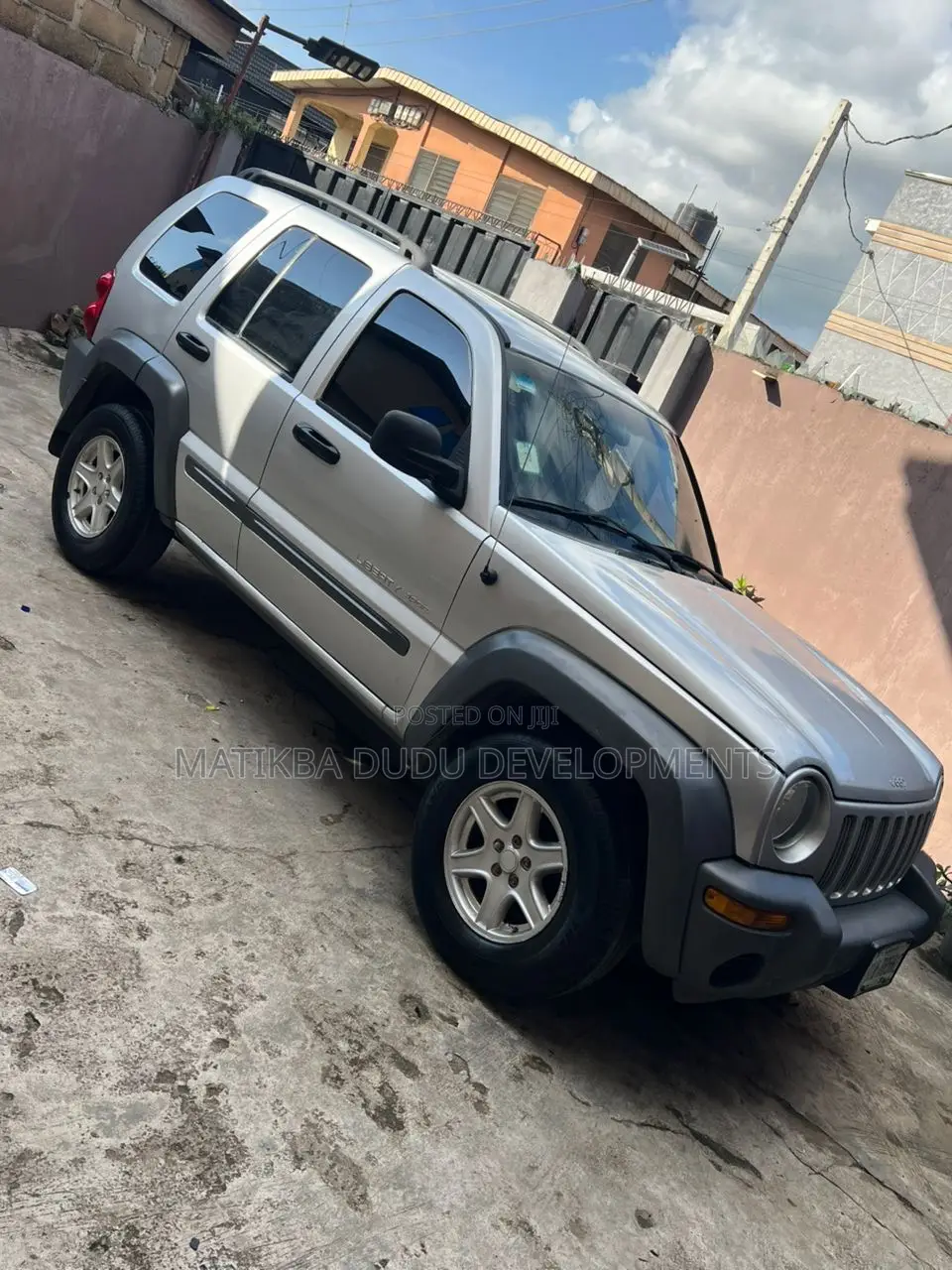 Jeep Liberty 3.7 2003 Gray