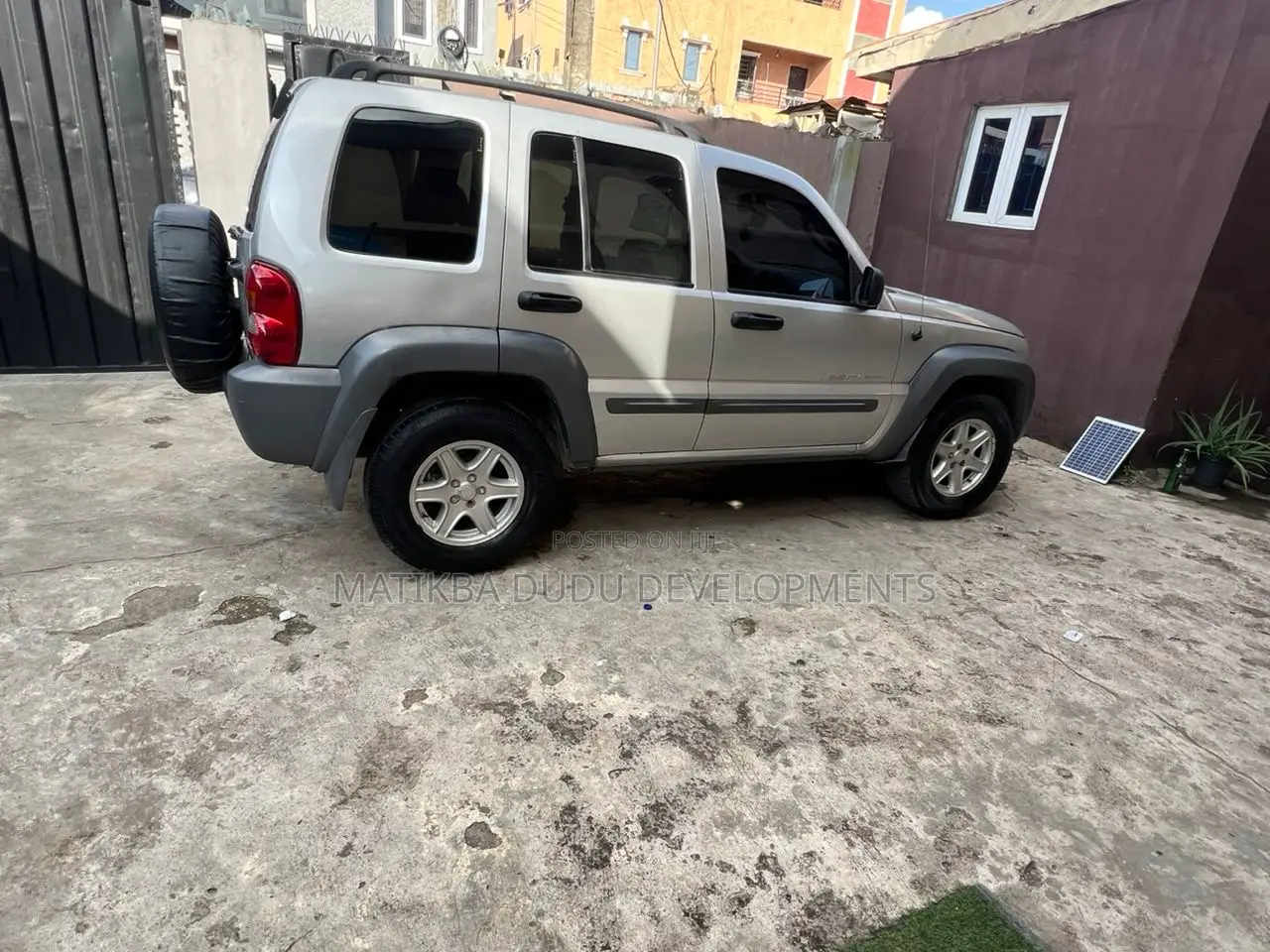 Jeep Liberty 3.7 2003 Gray
