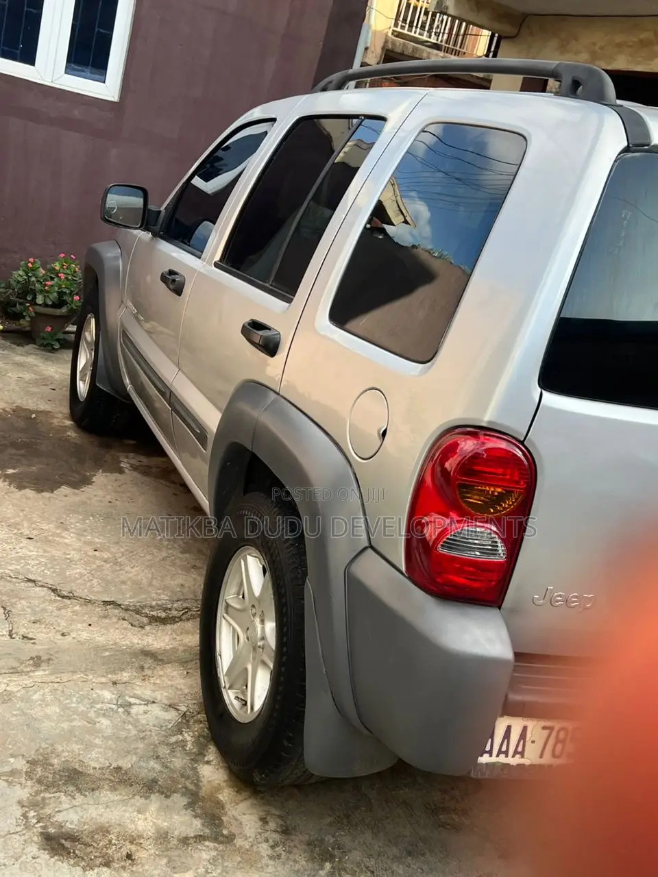 Jeep Liberty 3.7 2003 Gray