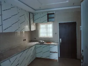 4bdrm Townhouse / Terrace in Brains And Hammers, Life Camp for rent
