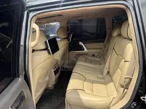 Toyota Land Cruiser 2014 Black