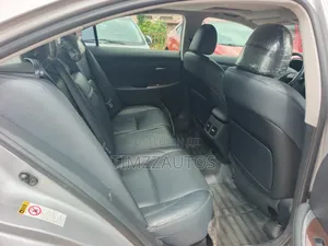 Lexus ES 2012 Silver