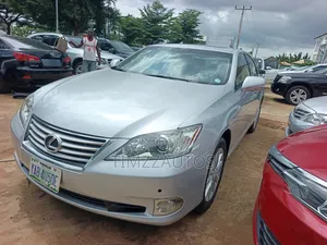 Lexus ES 2012 Silver