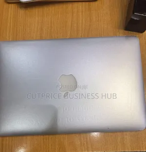 Laptop Apple MacBook Air 2012 8GB Intel Core i5 SSD 128GB