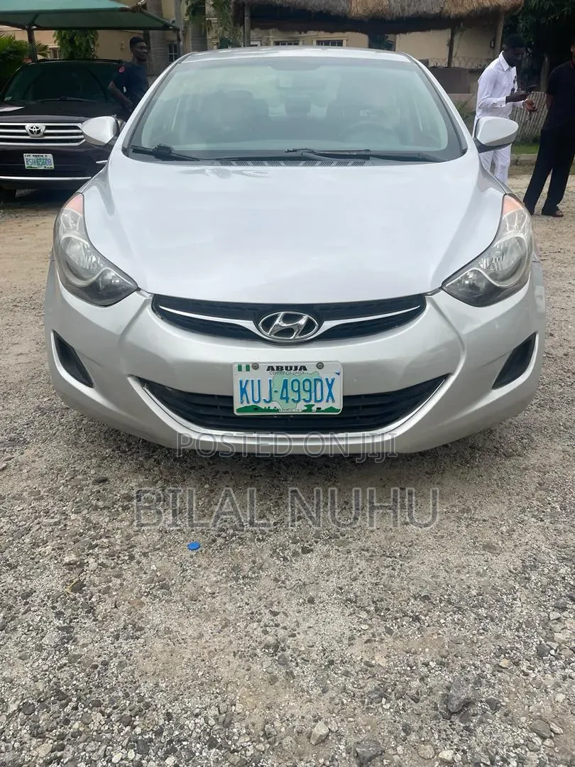 Hyundai Elantra 2015 Silver