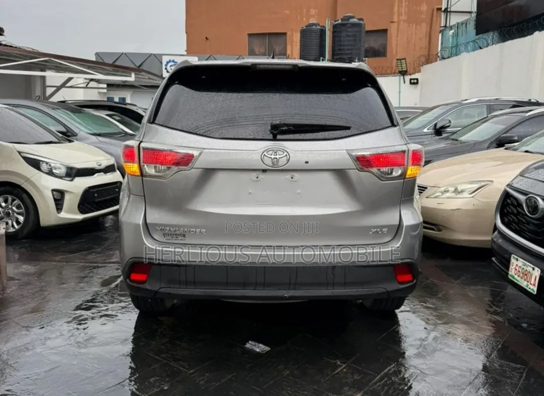 Toyota Highlander 2016 Gray