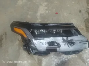 Range Rover Vogue Front Light 2020
