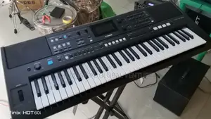 Yamaha Keyboard PSR 483