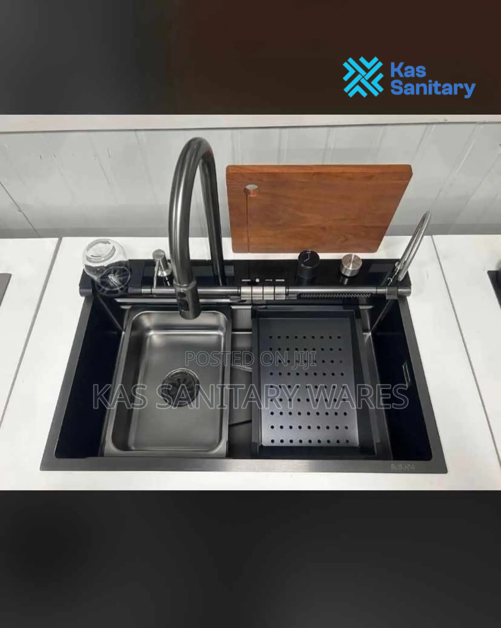 Kitchen Sink With Buttons