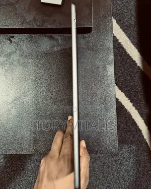 Apple iPad 10.2 (2019) 32 GB Gray