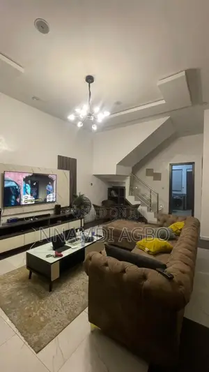 Furnished 4bdrm Duplex in Chevron for rent