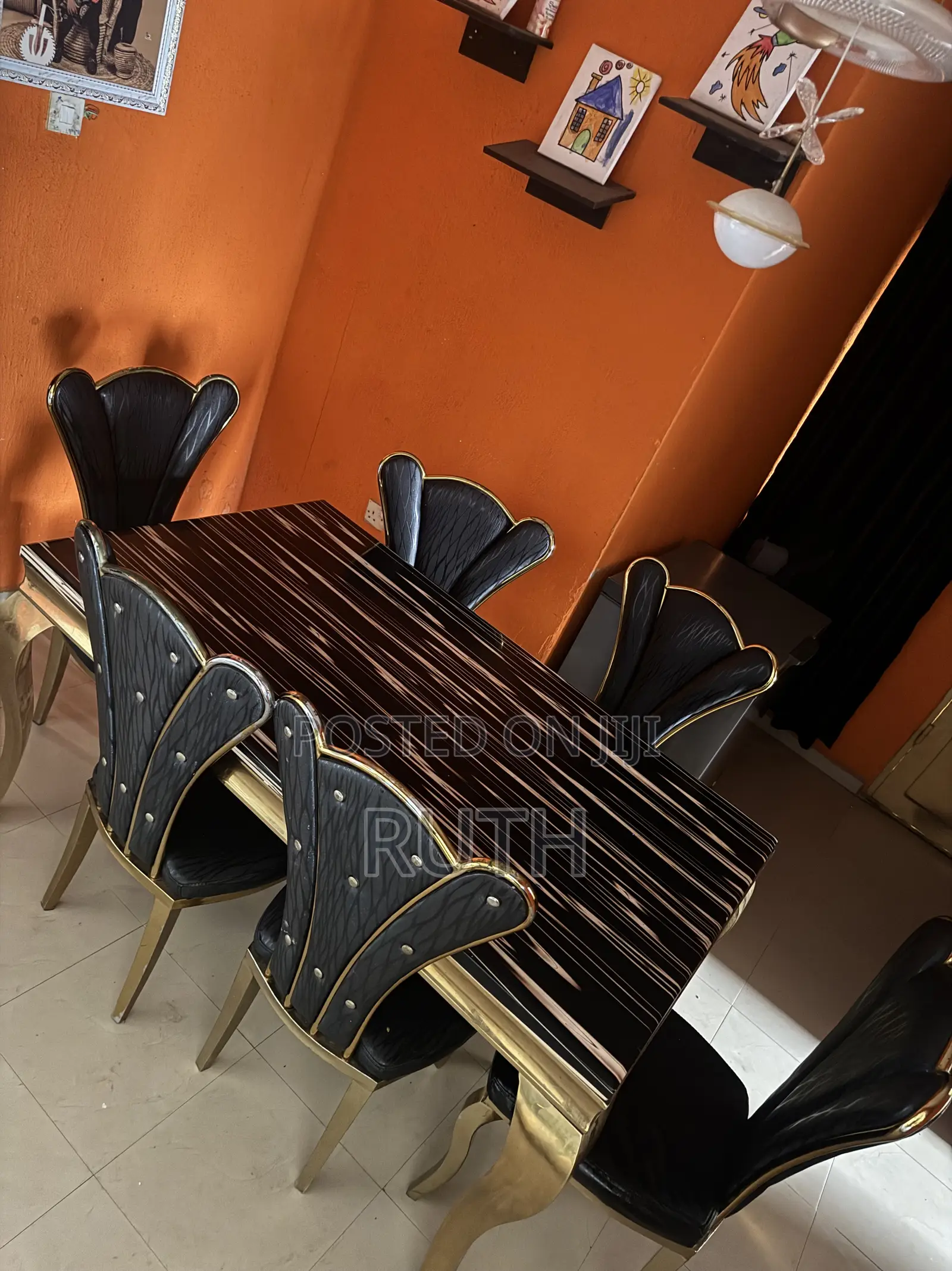Dinning Table