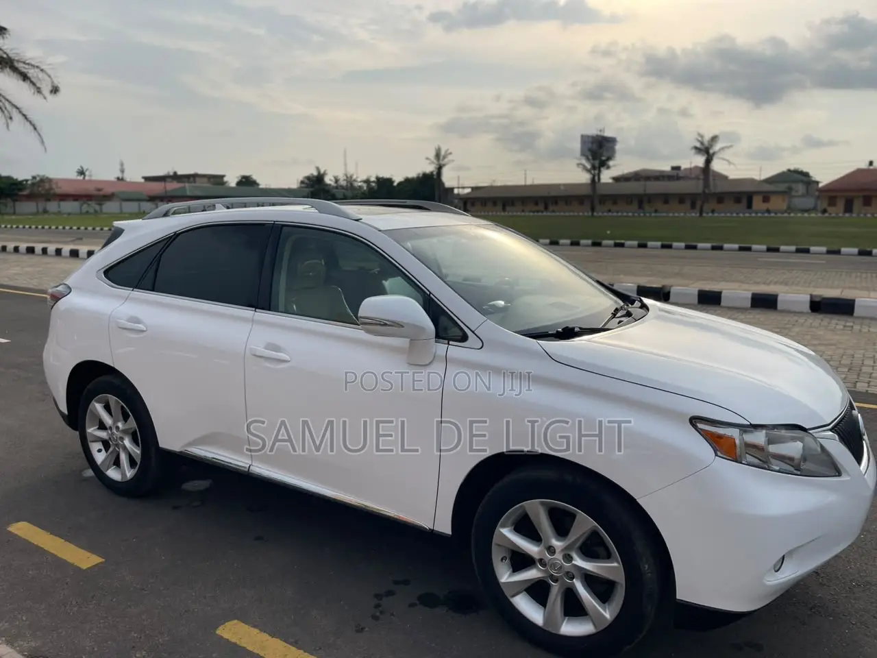 Lexus RX 2011 White