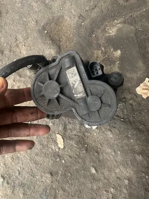 Back Break Caliper Range Rover Velar 2018
