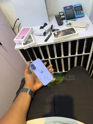 Apple iPhone 16 128 GB Blue