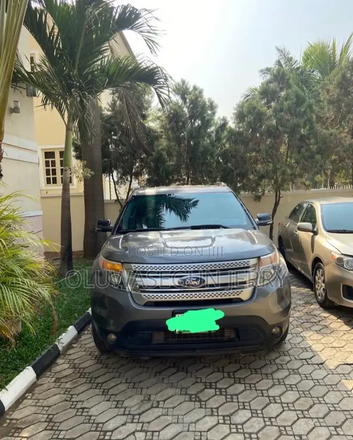 Ford Explorer 2015 Gray