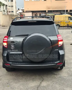 Toyota RAV4 2010 Gray