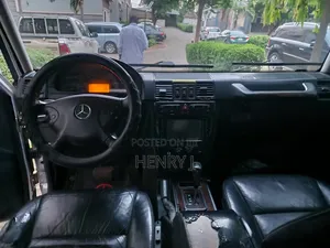 Mercedes-Benz G-Class 2005 Gold