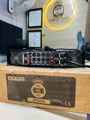 Audio Priest 4 Channels Powered Amplifier