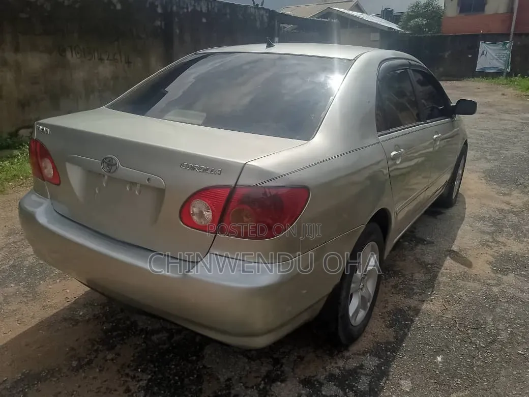 Toyota Corolla 2004 Silver