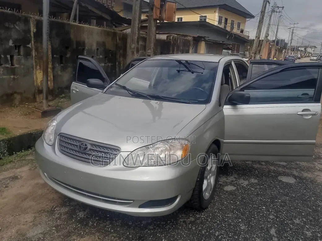 Toyota Corolla 2004 Silver