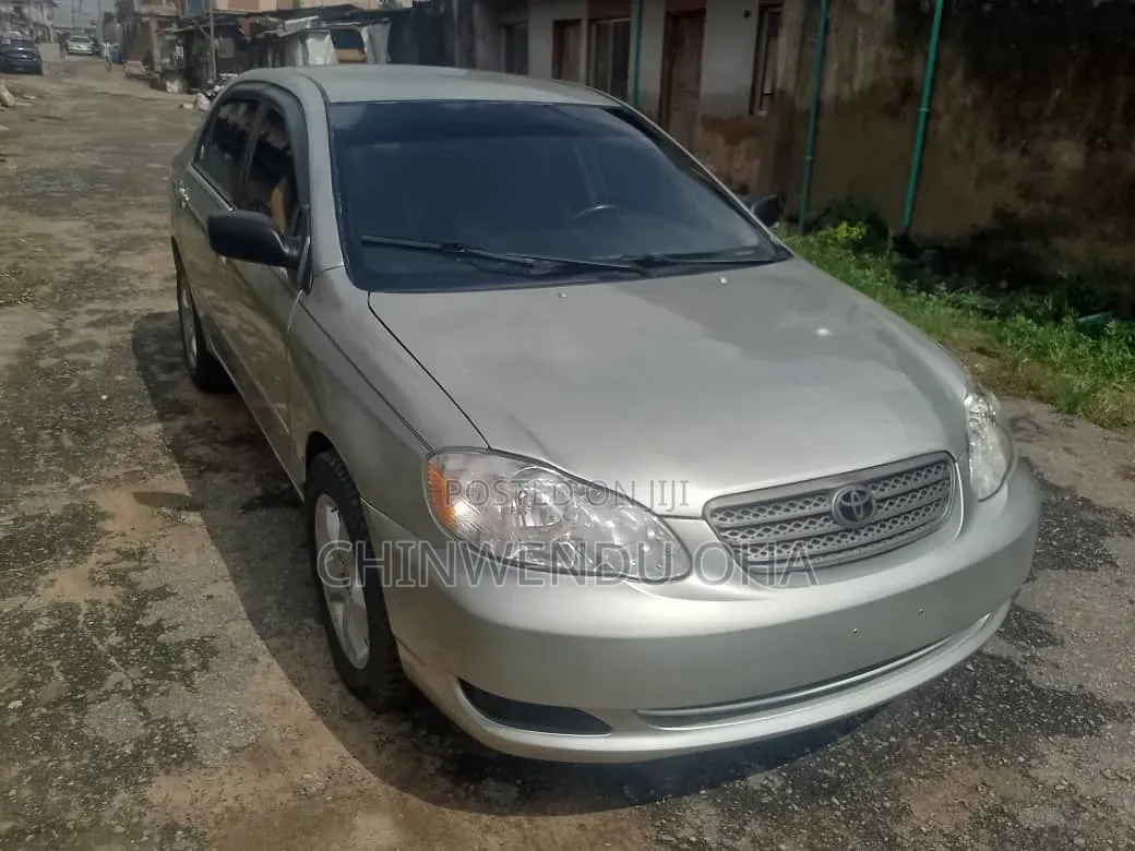 Toyota Corolla 2004 Silver