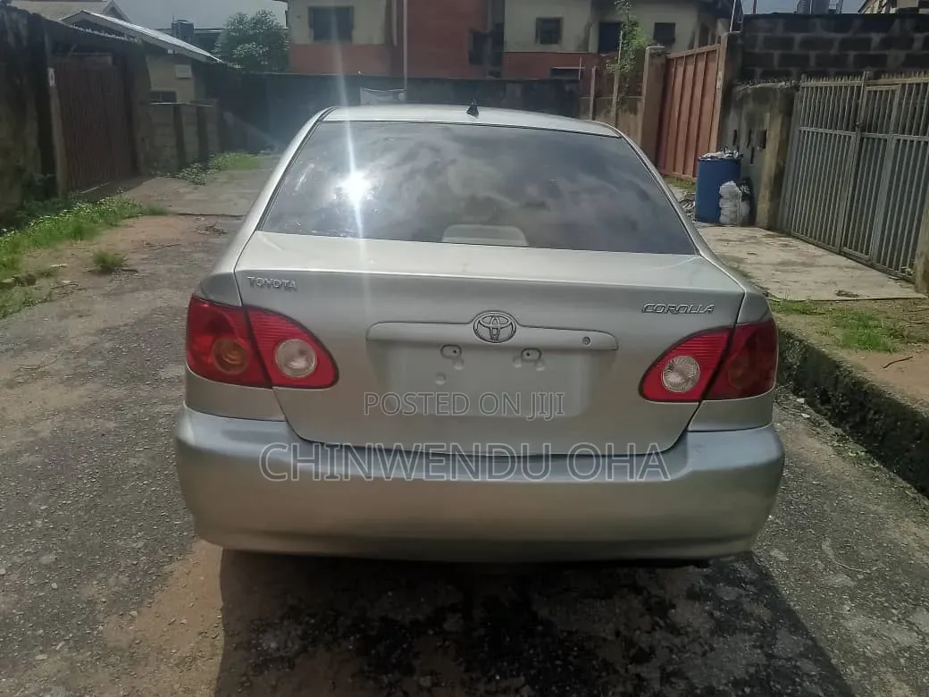 Toyota Corolla 2004 Silver