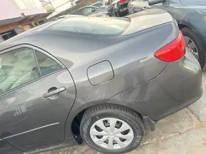 Toyota Corolla 2010 Gray