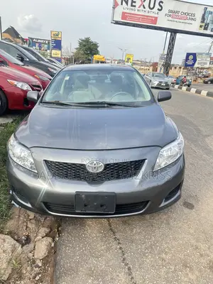 Toyota Corolla 2010 Gray