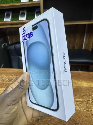 New Apple iPhone 15 128 GB Blue