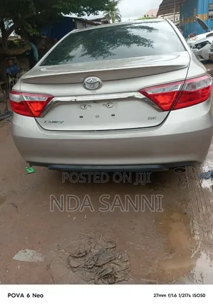Toyota Camry 2015 Gold