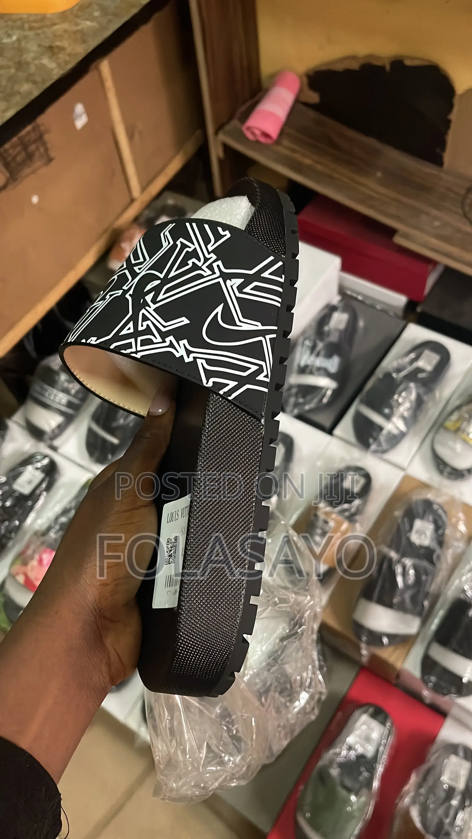 Fully Boxed Cartoon Slide (Size 39-46)