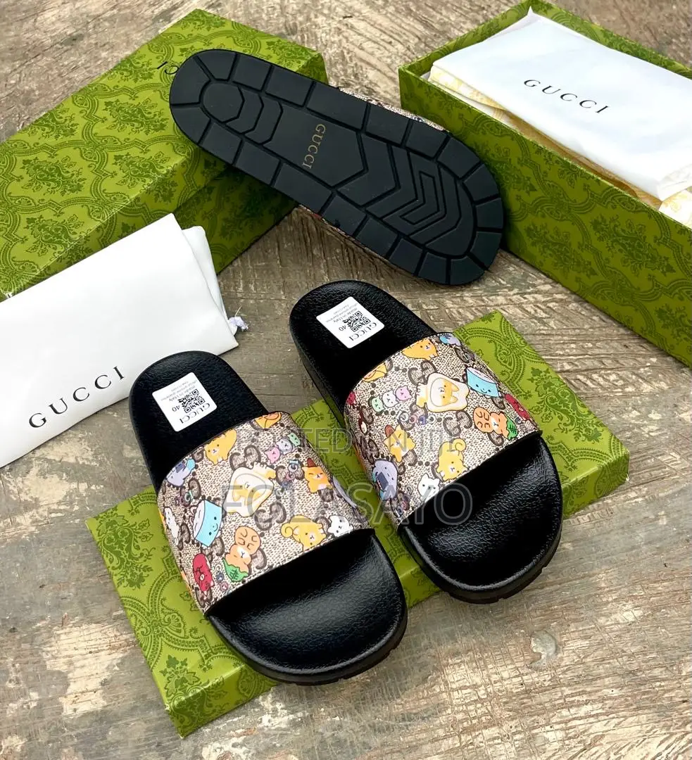 Fully Boxed Cartoon Slide (Size 39-46)
