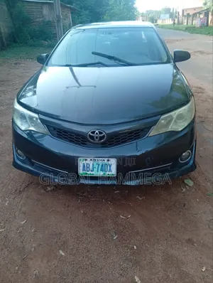 Toyota Camry 2014 Gray