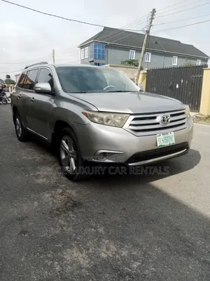Suv for Rent (7seaters)