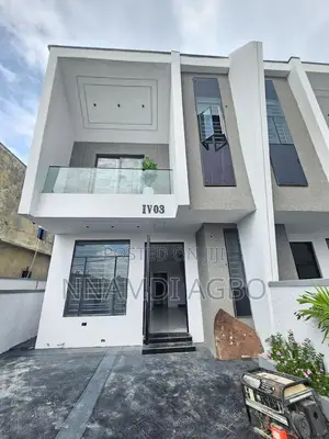 4bdrm Duplex in Ikota for sale