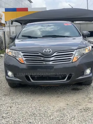 Toyota Venza V6 AWD 2010 Gray