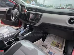 Toyota Corolla 2018 Red