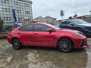 Toyota Corolla 2018 Red