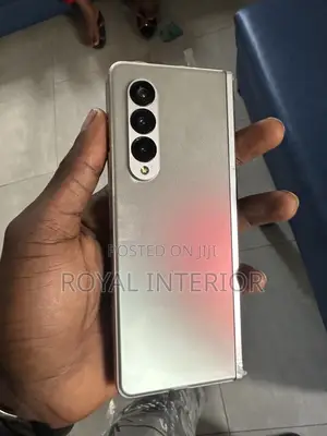 Samsung Galaxy Z Fold 3 256 GB Silver