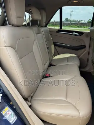 Mercedes-Benz M Class ML350 4MATIC 4dr SUV AWD (3.5L 6cyl 7A) 2015 Blue