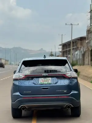 Ford Edge Titanium AWD 2018 Blue