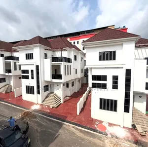 6bdrm Duplex in Guzape District for sale